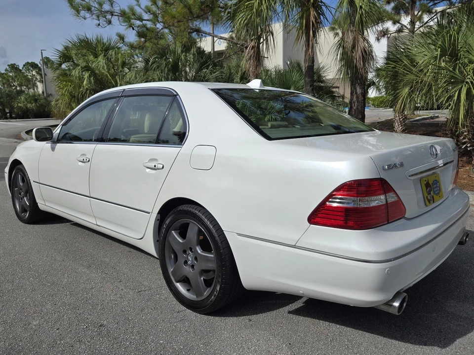 2006 Lexus LS 3rd Gen - Image 6 of 31