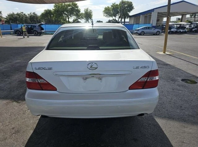 2006 Lexus LS 3rd Gen - Image 6 of 10