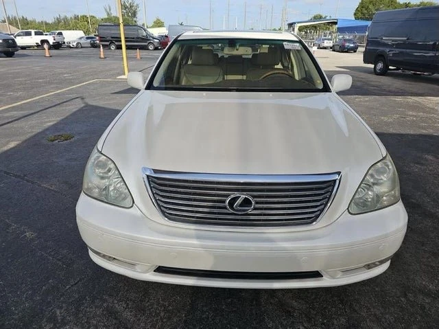 2006 Lexus LS 3rd Gen - Image 4 of 10