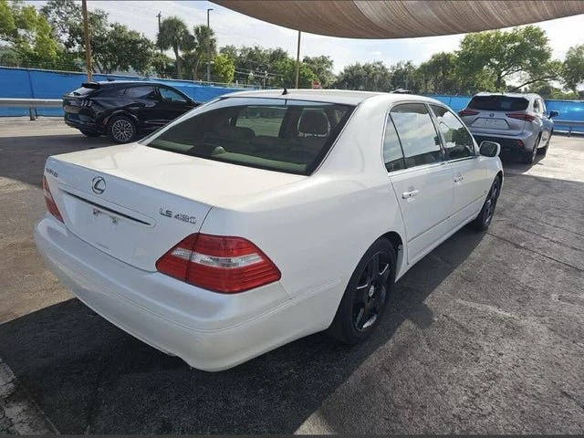 2006 Lexus LS 3rd Gen - Image 7 of 10
