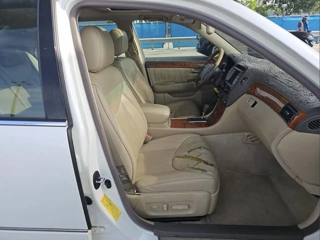 2006 Lexus LS 3rd Gen - Image 8 of 10