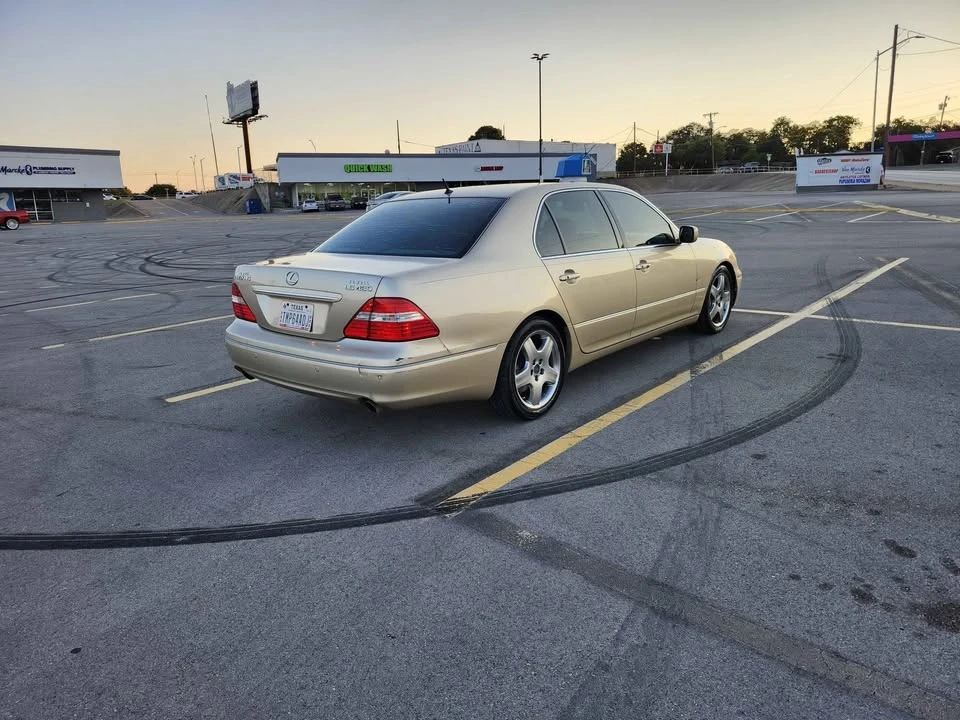 2006 Lexus LS 3rd Gen - Image 4 of 12