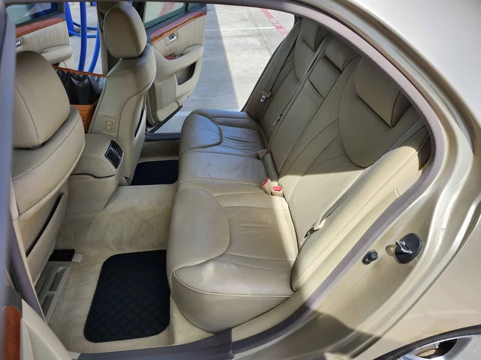 2006 Lexus LS 3rd Gen - Image 10 of 12