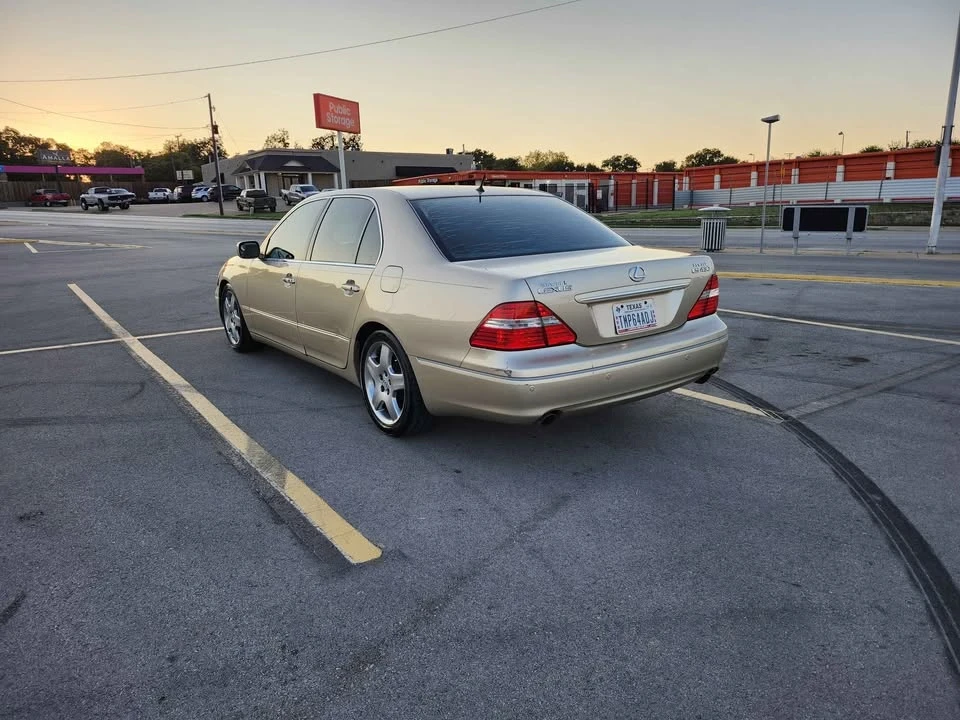 2006 Lexus LS 3rd Gen - Image 5 of 12
