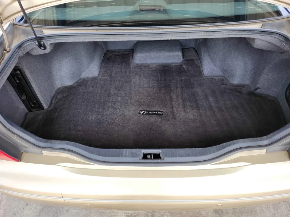 2006 Lexus LS 3rd Gen - Image 12 of 12