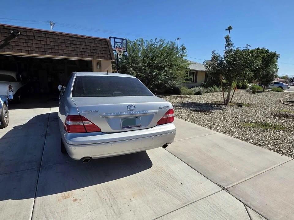 2006 Lexus LS 3rd Gen - Image 3 of 6