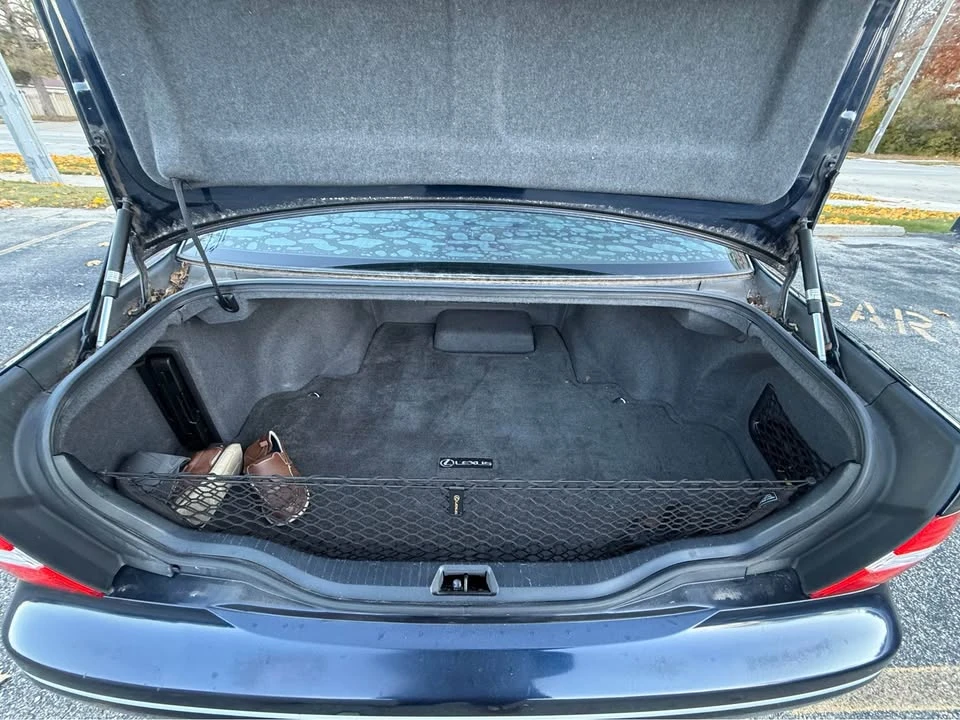 2006 Lexus LS 3rd Gen - Image 10 of 10
