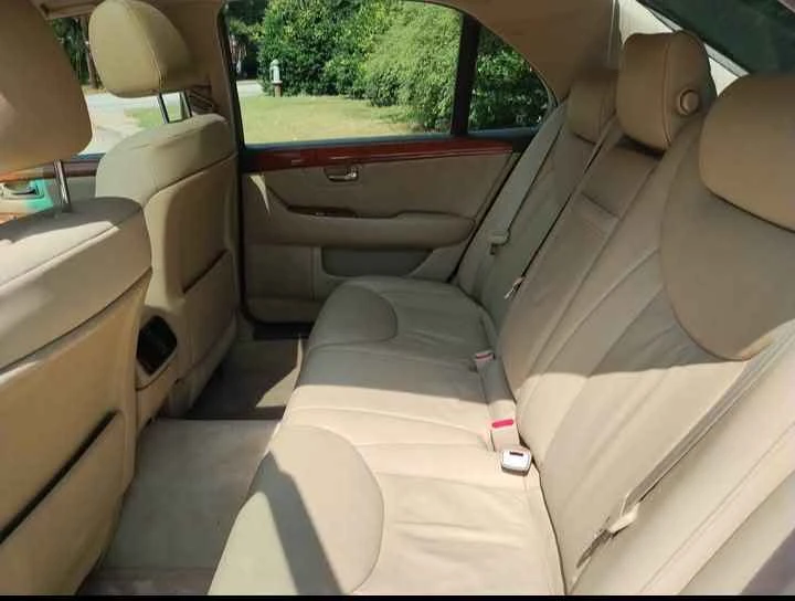 2006 Lexus LS 3rd Gen - Image 16 of 17