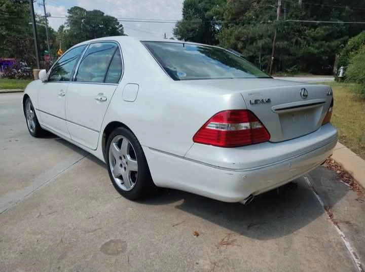 2006 Lexus LS 3rd Gen - Image 6 of 17