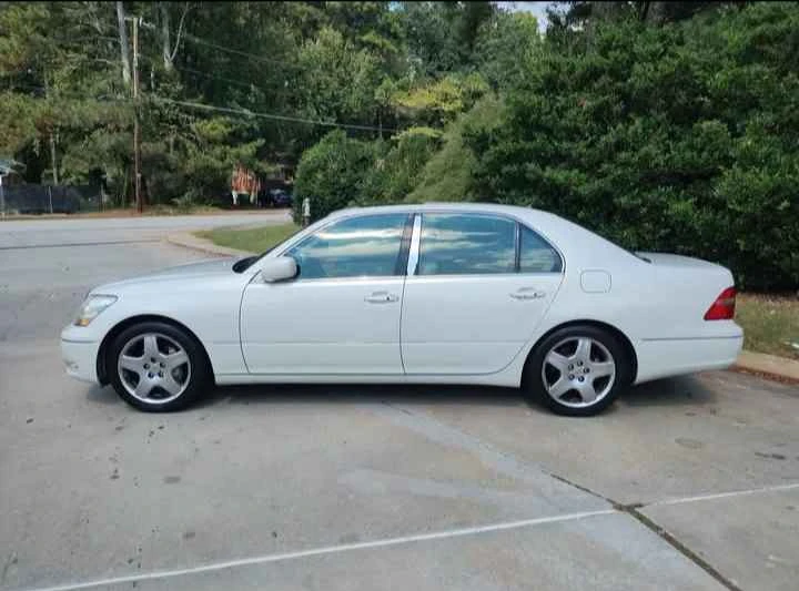 2006 Lexus LS 3rd Gen - Image 7 of 17