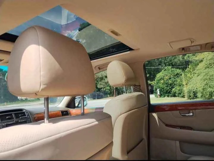 2006 Lexus LS 3rd Gen - Image 15 of 17