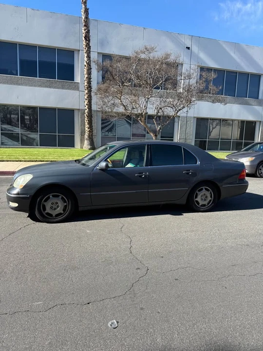 2006 Lexus LS 3rd Gen - Image 4 of 9