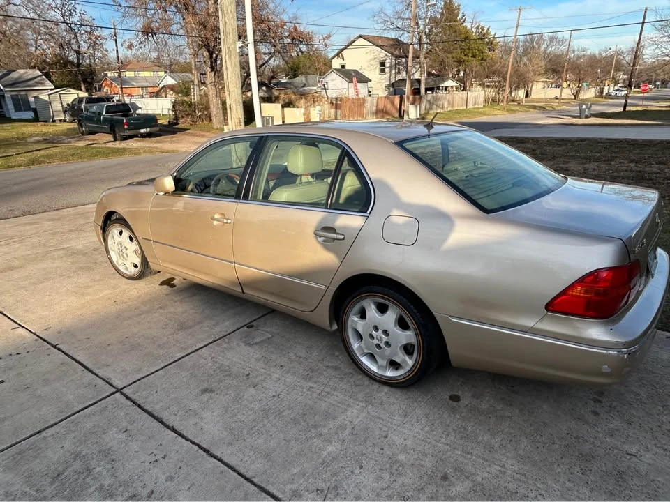 2006 Lexus LS 3rd Gen - Image 3 of 9