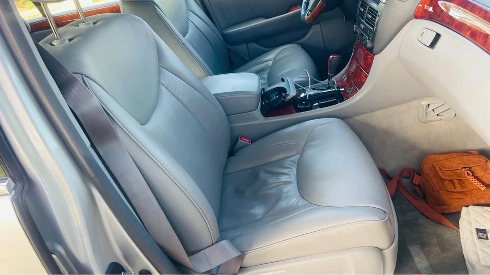 2006 Lexus LS 3rd Gen - Image 6 of 9