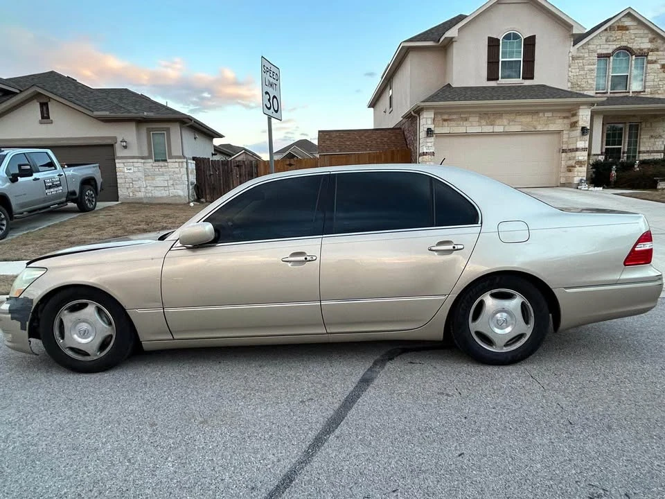 2006 Lexus LS 3rd Gen - Image 3 of 8