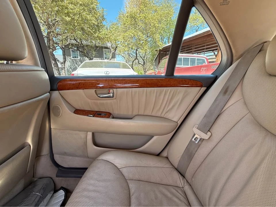 2006 Lexus LS 3rd Gen - Image 4 of 5