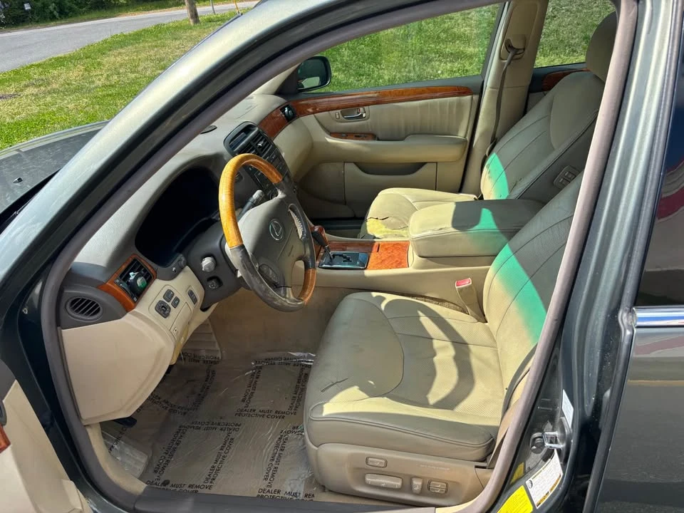 2006 Lexus LS 3rd Gen - Image 9 of 14