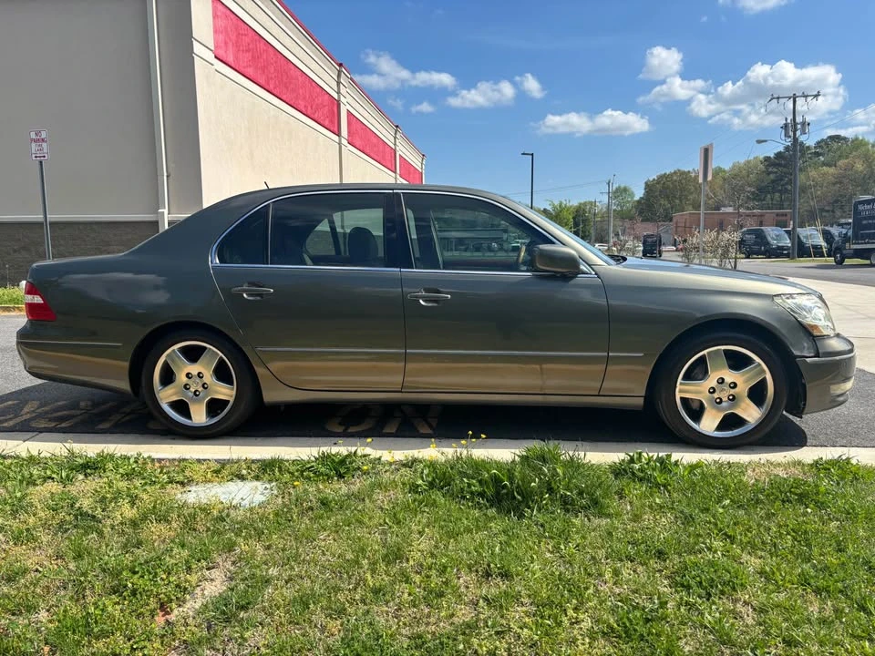 2006 Lexus LS 3rd Gen - Image 4 of 14