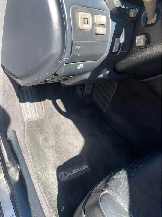 2006 Lexus LS 3rd Gen - Image 14 of 14