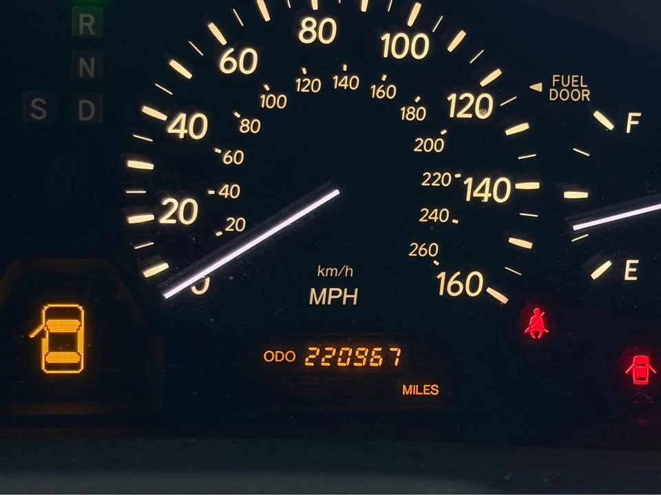 2006 Lexus LS 3rd Gen - Image 14 of 15