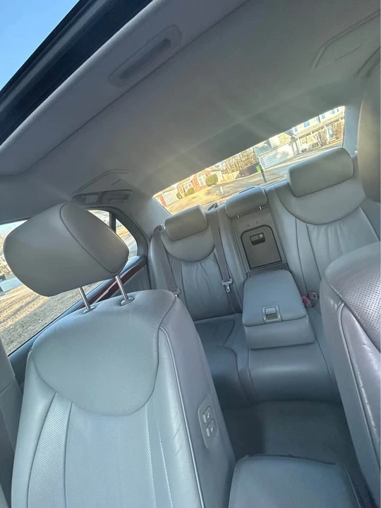 2006 Lexus LS 3rd Gen - Image 6 of 9