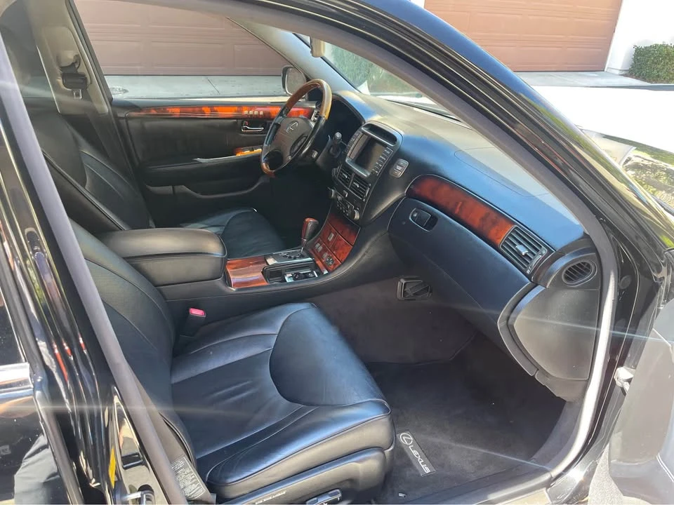 2006 Lexus LS 3rd Gen - Image 5 of 14
