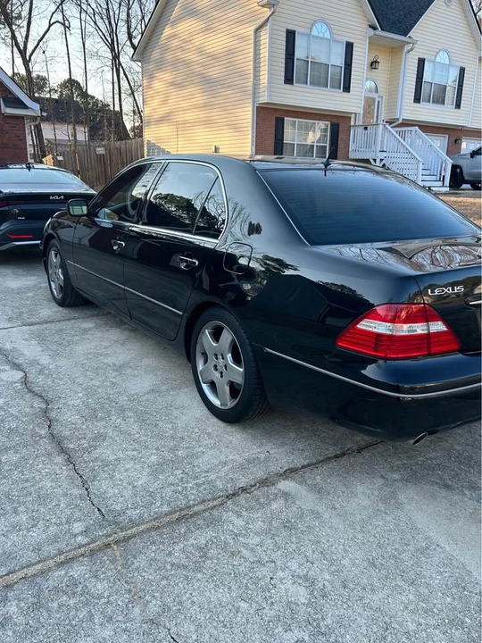 2006 Lexus LS 3rd Gen - Image 2 of 9