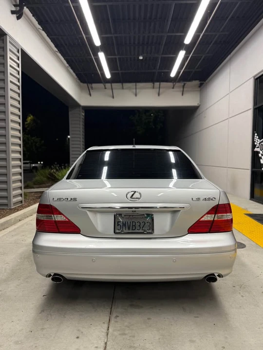 2006 Lexus LS 3rd Gen - Image 6 of 17