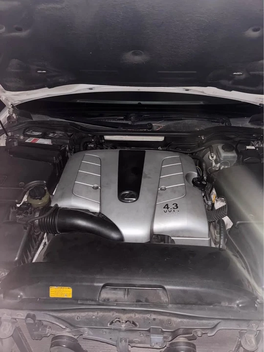 2006 Lexus LS 3rd Gen - Image 10 of 11