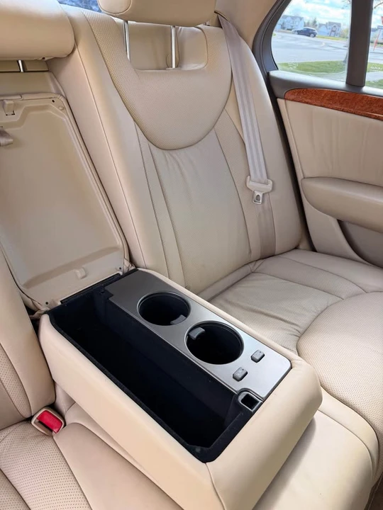 2006 Lexus LS 3rd Gen - Image 8 of 17