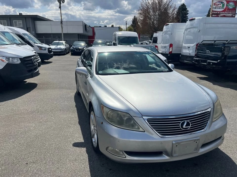2006 Lexus LS 3rd Gen - Image 4 of 19