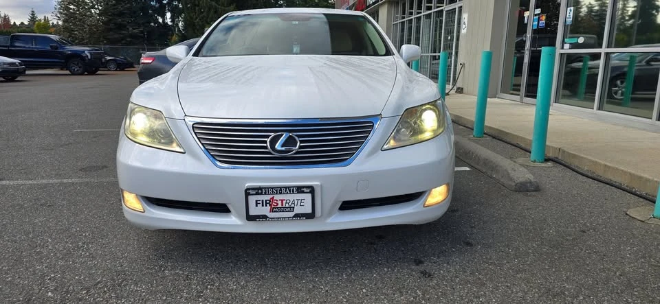 2006 Lexus LS 3rd Gen - Image 6 of 19