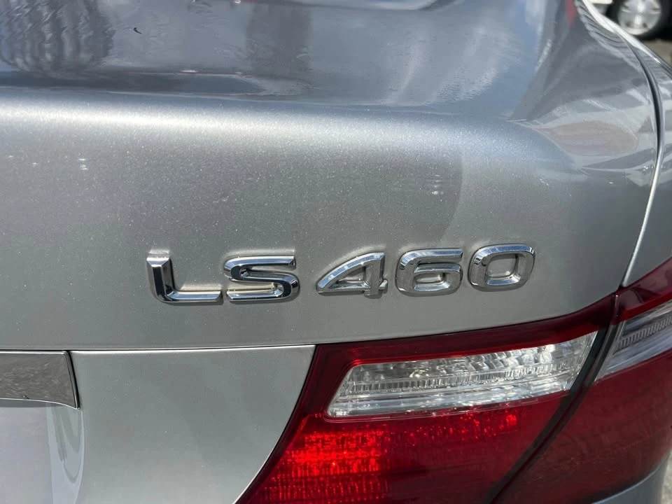 2006 Lexus LS 3rd Gen - Image 12 of 19