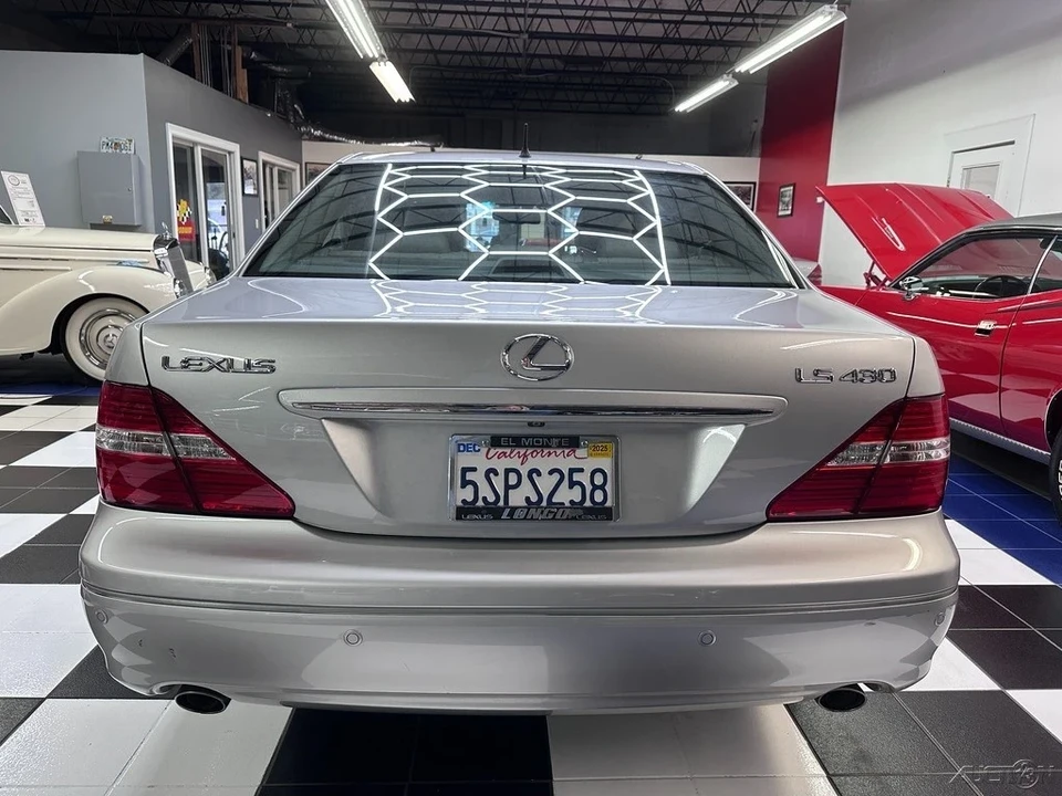 2006 Lexus LS 3rd Gen - Image 17 of 21