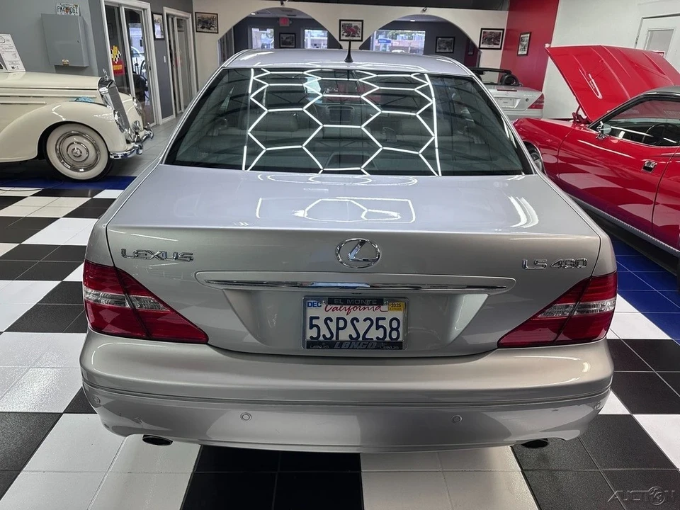 2006 Lexus LS 3rd Gen - Image 16 of 21