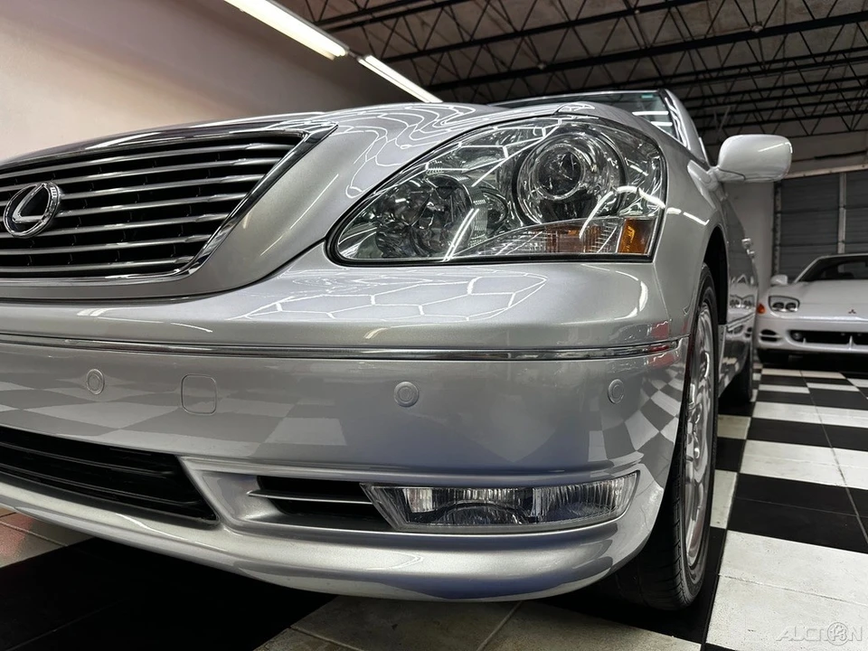 2006 Lexus LS 3rd Gen - Image 9 of 21