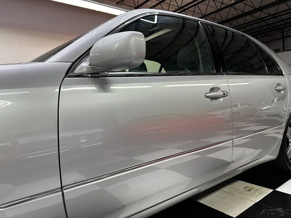 2006 Lexus LS 3rd Gen - Image 13 of 21