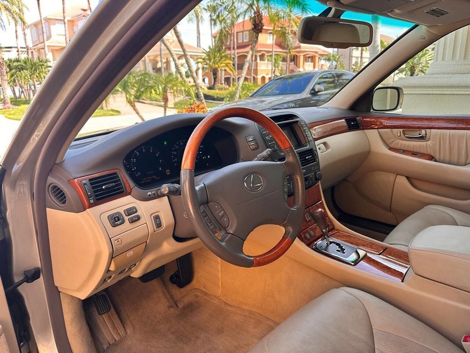 2006 Lexus LS 3rd Gen - Image 15 of 24