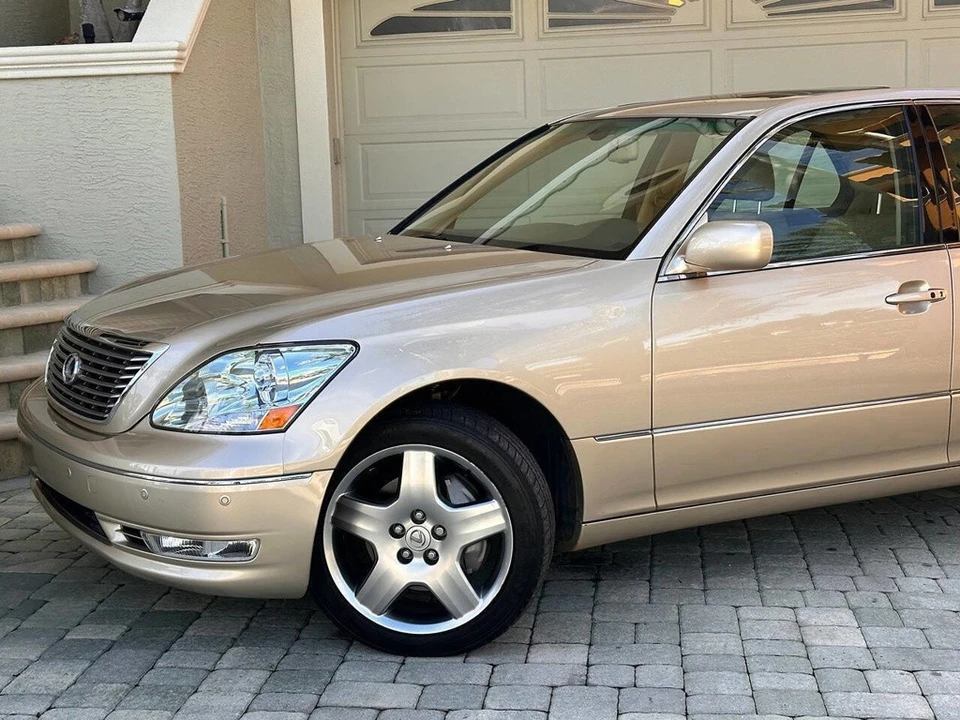 2006 Lexus LS 3rd Gen - Image 2 of 24