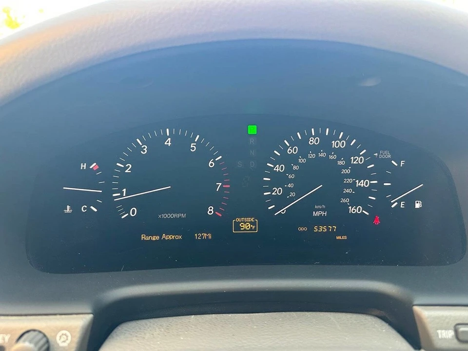 2006 Lexus LS 3rd Gen - Image 17 of 24