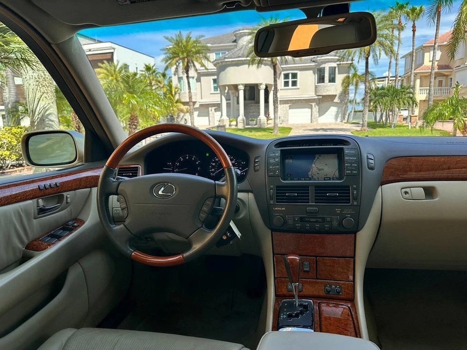 2006 Lexus LS 3rd Gen - Image 12 of 24