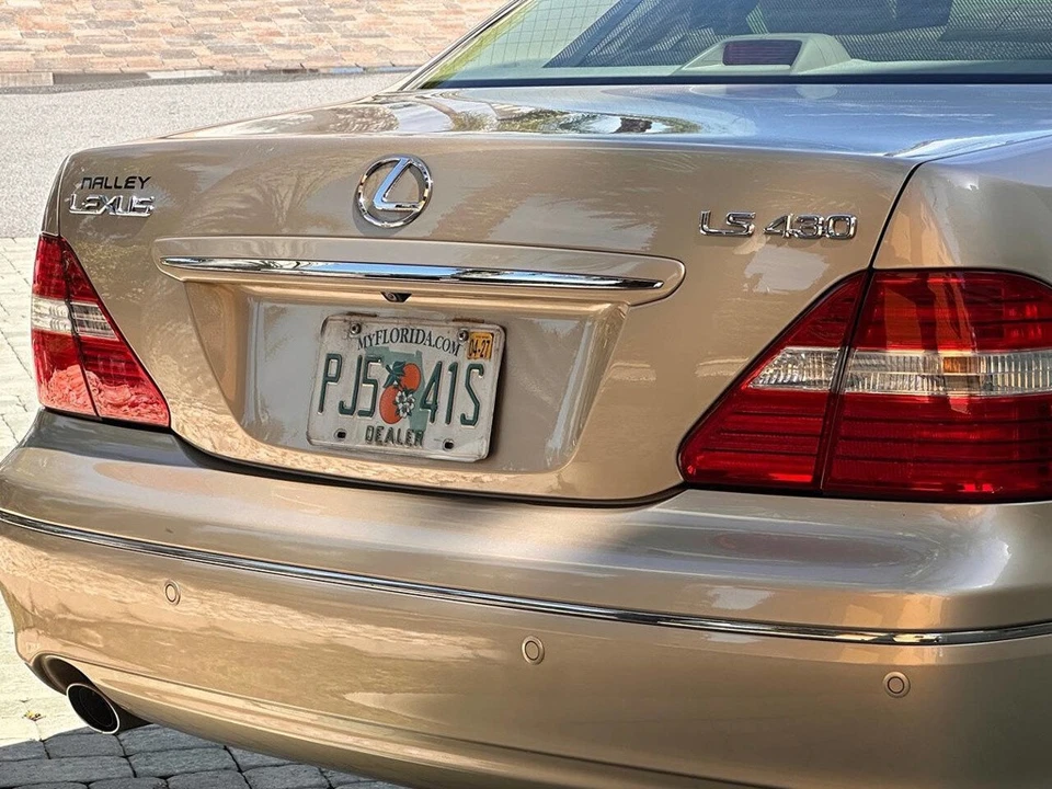 2006 Lexus LS 3rd Gen - Image 7 of 24