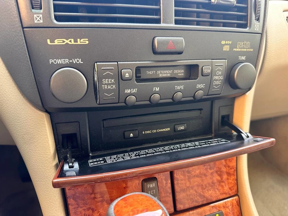 2006 Lexus LS 3rd Gen - Image 14 of 24