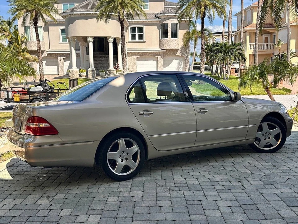 2006 Lexus LS 3rd Gen - Image 5 of 24