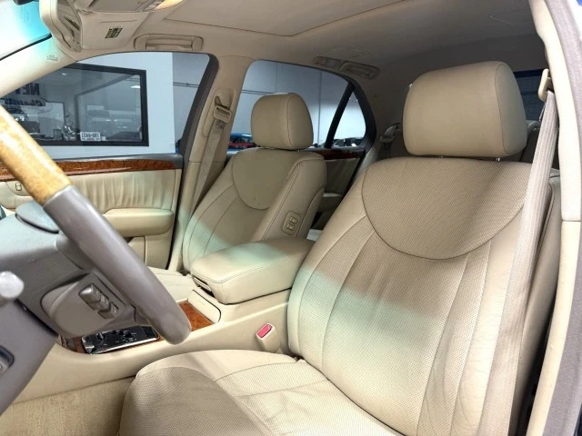2006 Lexus LS 3rd Gen - Image 17 of 21