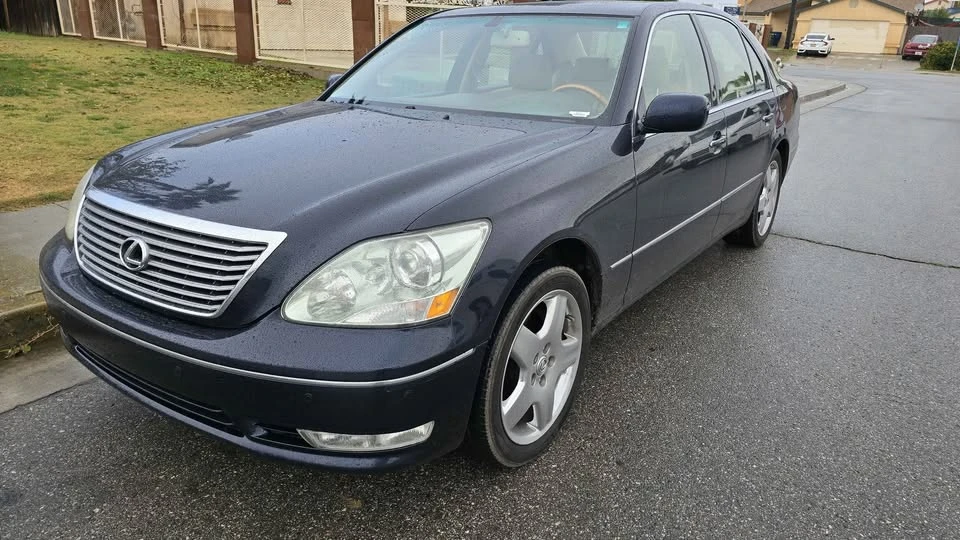 2006 Lexus LS 3rd Gen - Image 10 of 14