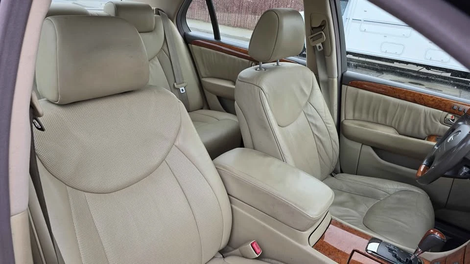 2006 Lexus LS 3rd Gen - Image 6 of 14