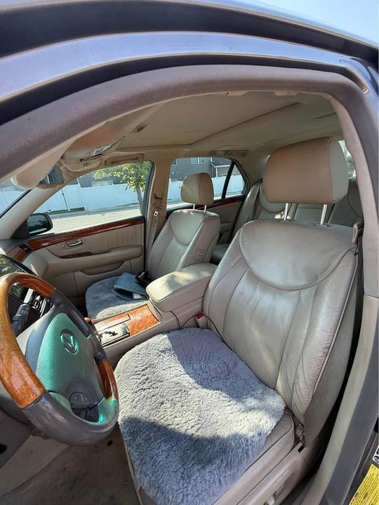2006 Lexus LS 3rd Gen - Image 8 of 9