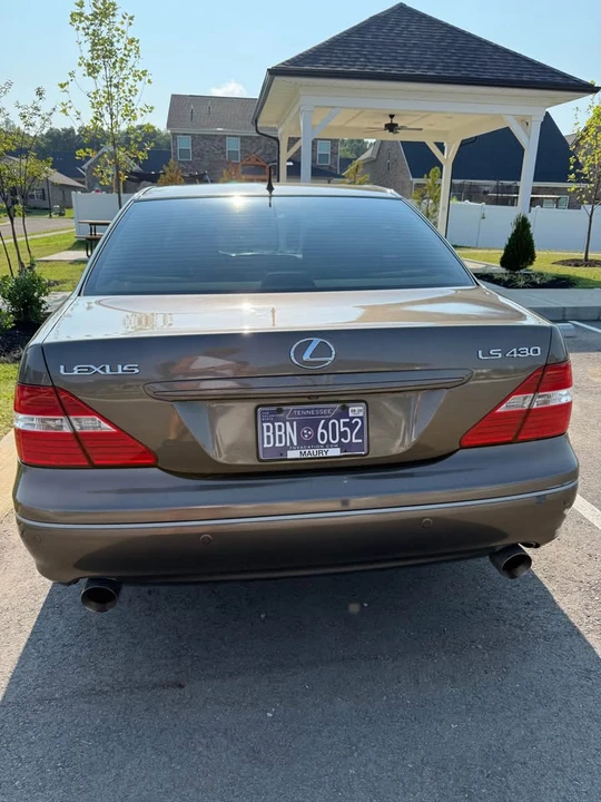 2006 Lexus LS 3rd Gen - Image 4 of 9