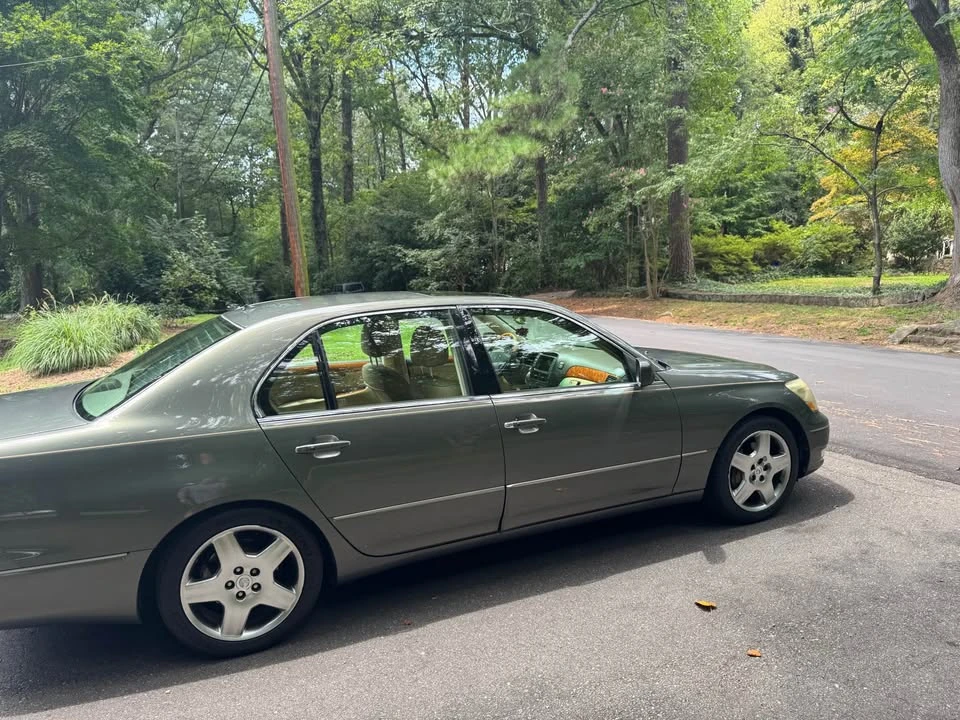 2006 Lexus LS 3rd Gen - Image 8 of 18
